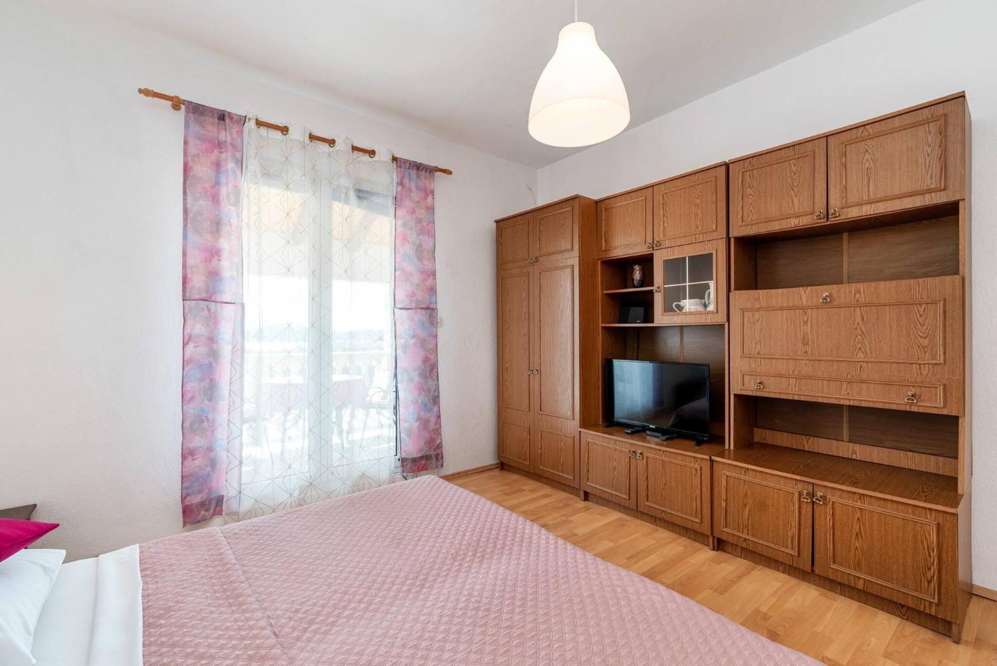 Apartment Lara Tribalj Eksteriør bilde